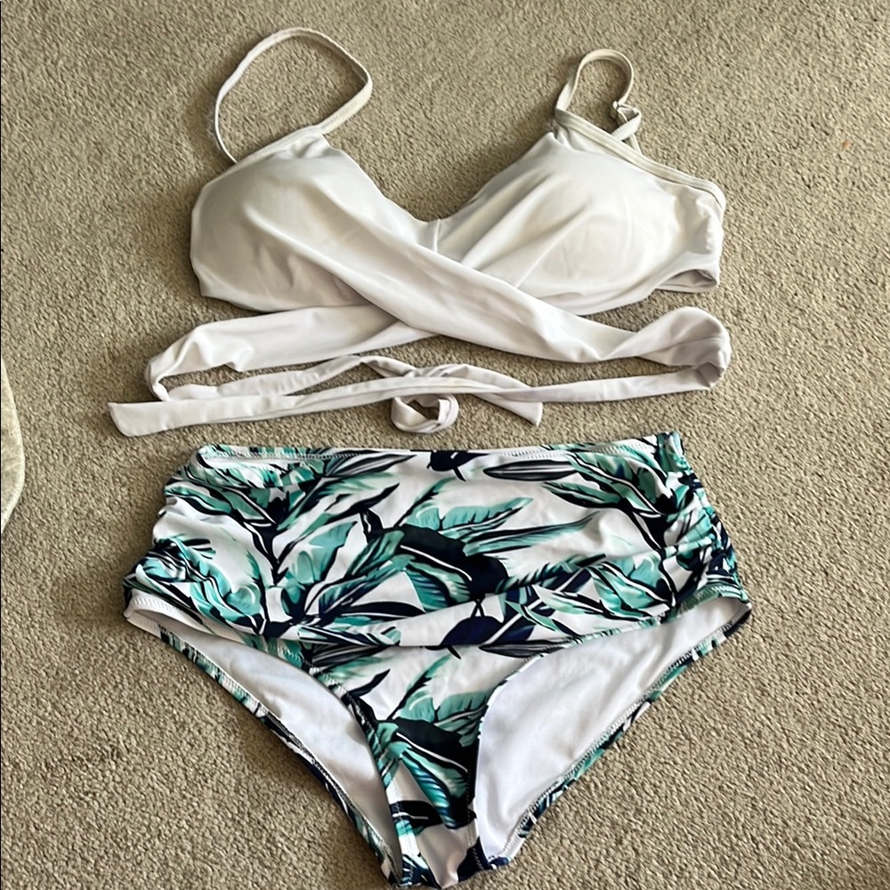 White and Green Leaf Print Bikini Set